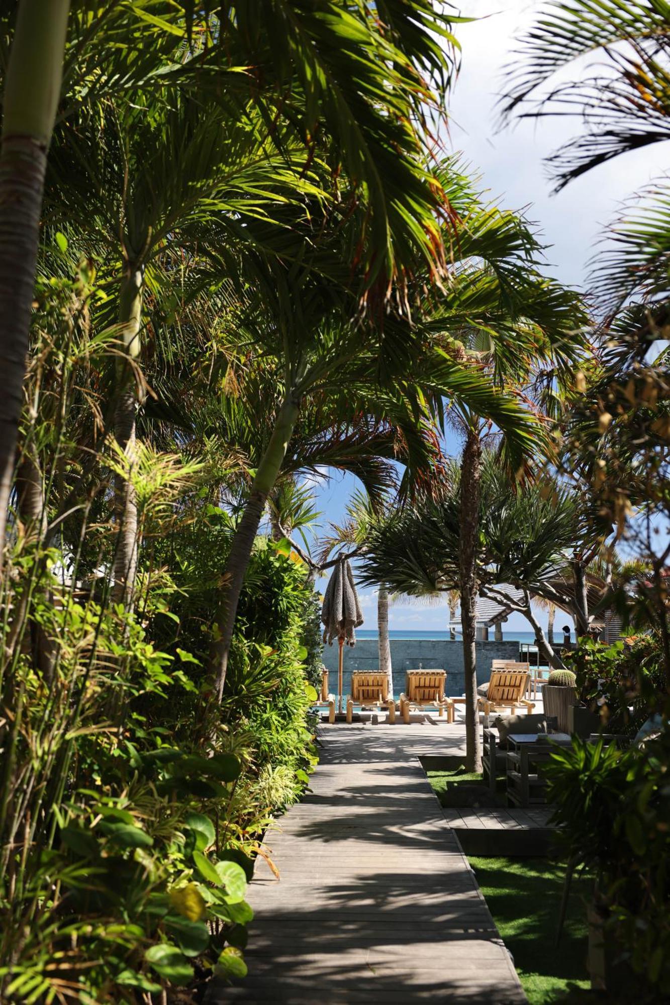 Pearl Beach Hotel 구스타비아 외부 사진